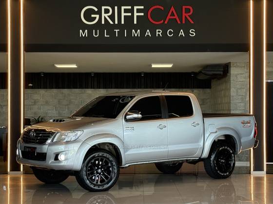 TOYOTA HILUX 3.0 SRV TOP 4X4 CD 16V TURBO INTERCOOLER DIESEL 4P AUTOMÁTICO